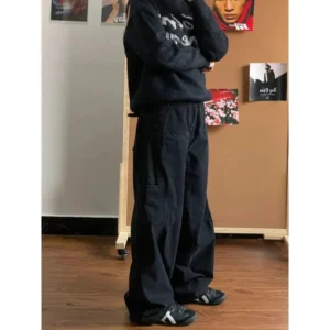 Vintage Y2K Black Baggy Cargo Trousers